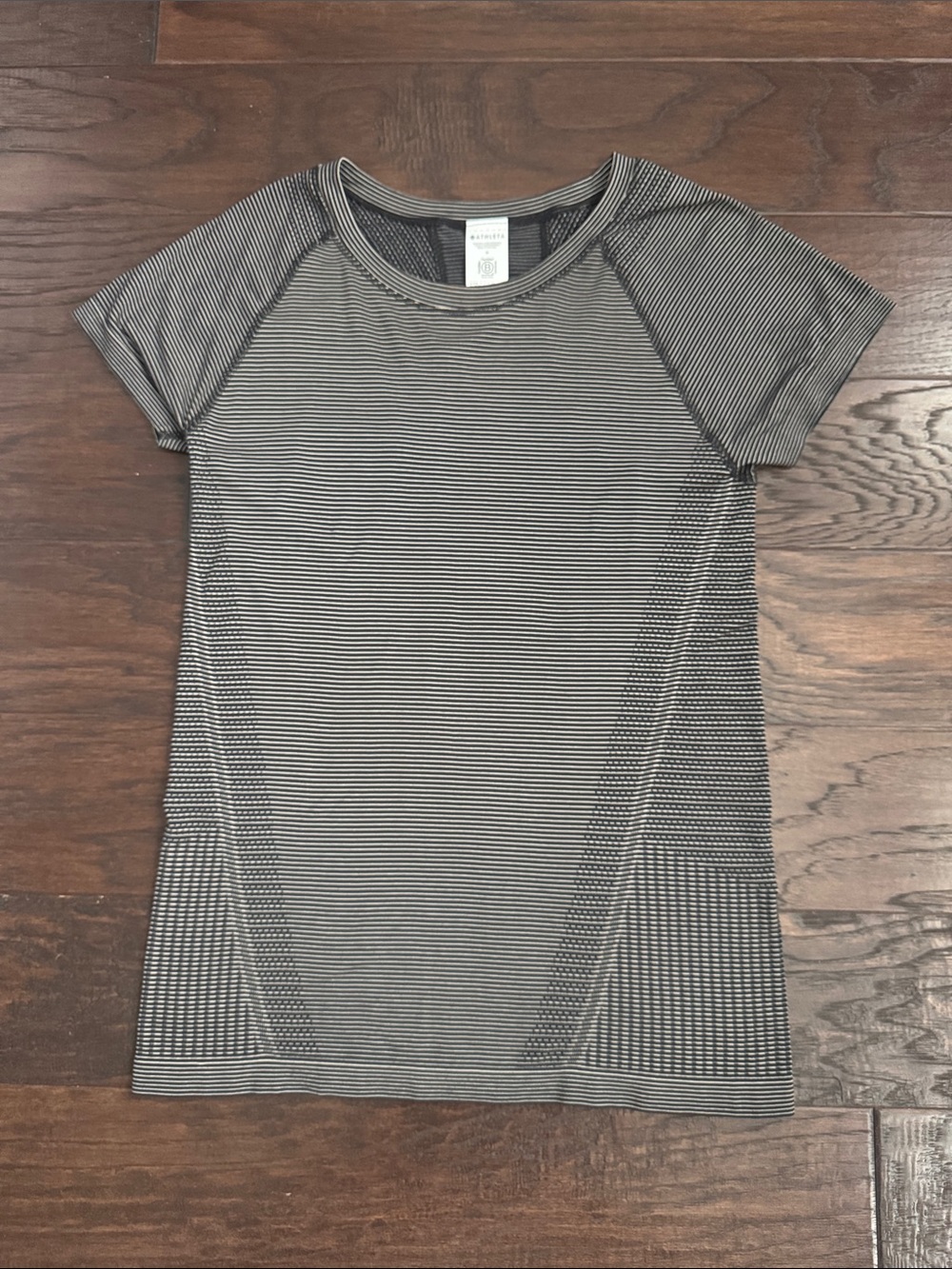Athleta Tee Black and White Medium Striped Short Sleeve Performance